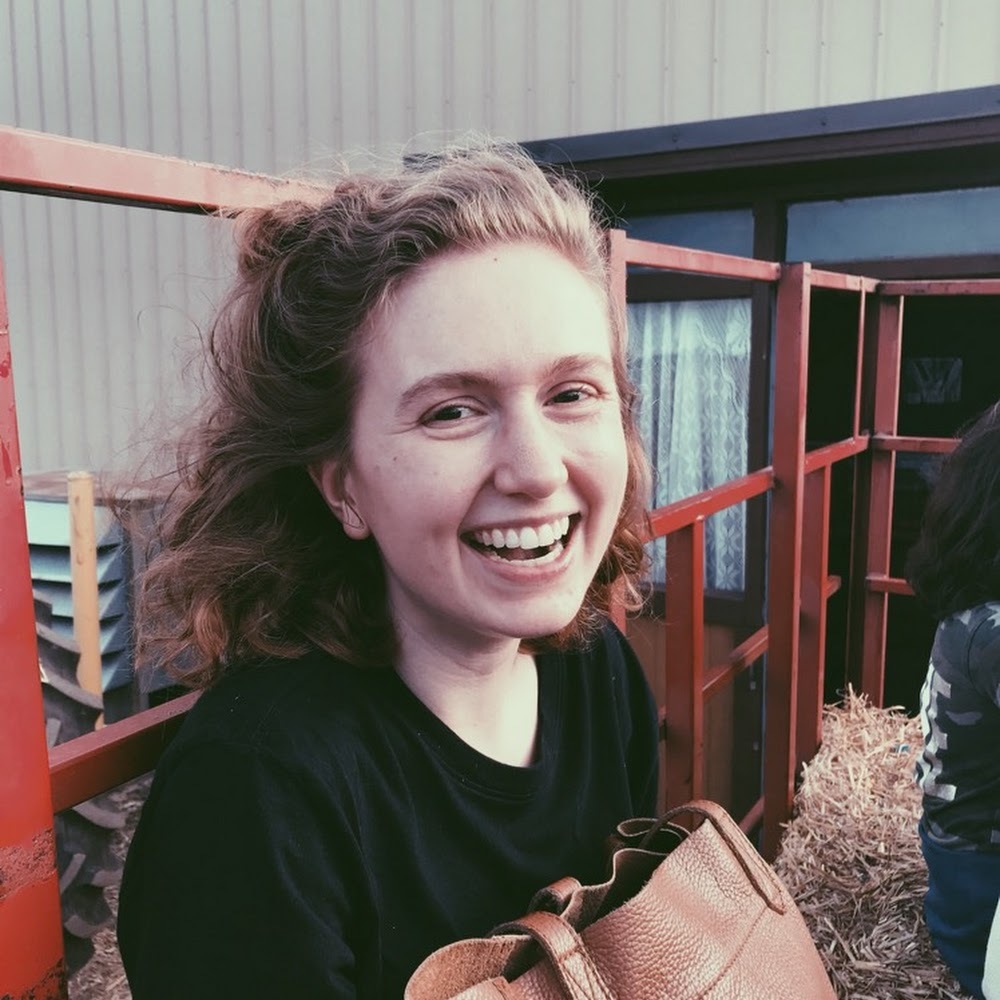 Meet your Posher, Nina